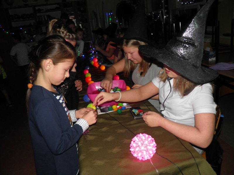 Zabawa andrzejkowo - integracyjna SP